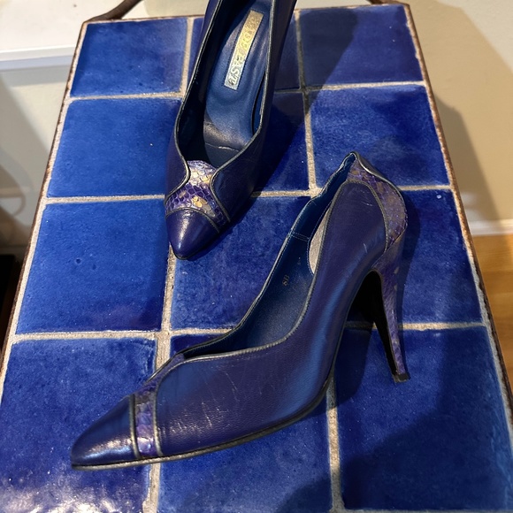 1980s Deep Purple/ Blue Leather Snakeskin 4" High Heels by Jade East- sz 8 B - Picture 13 of 13